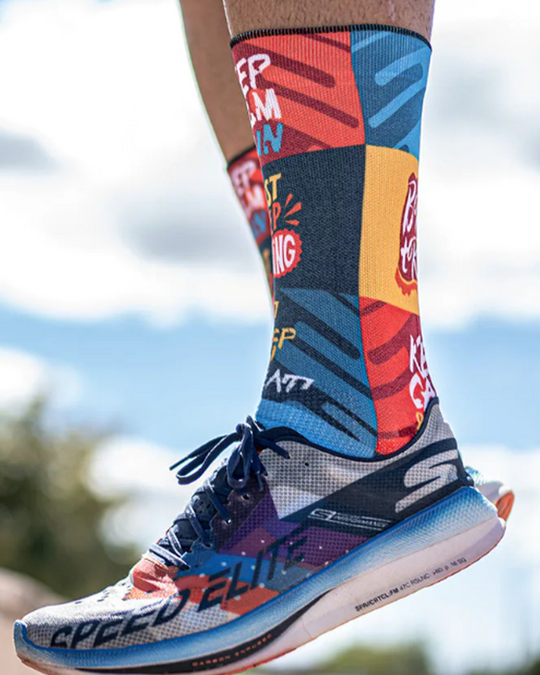 UNISEX Born to Run Socks (blue/red)