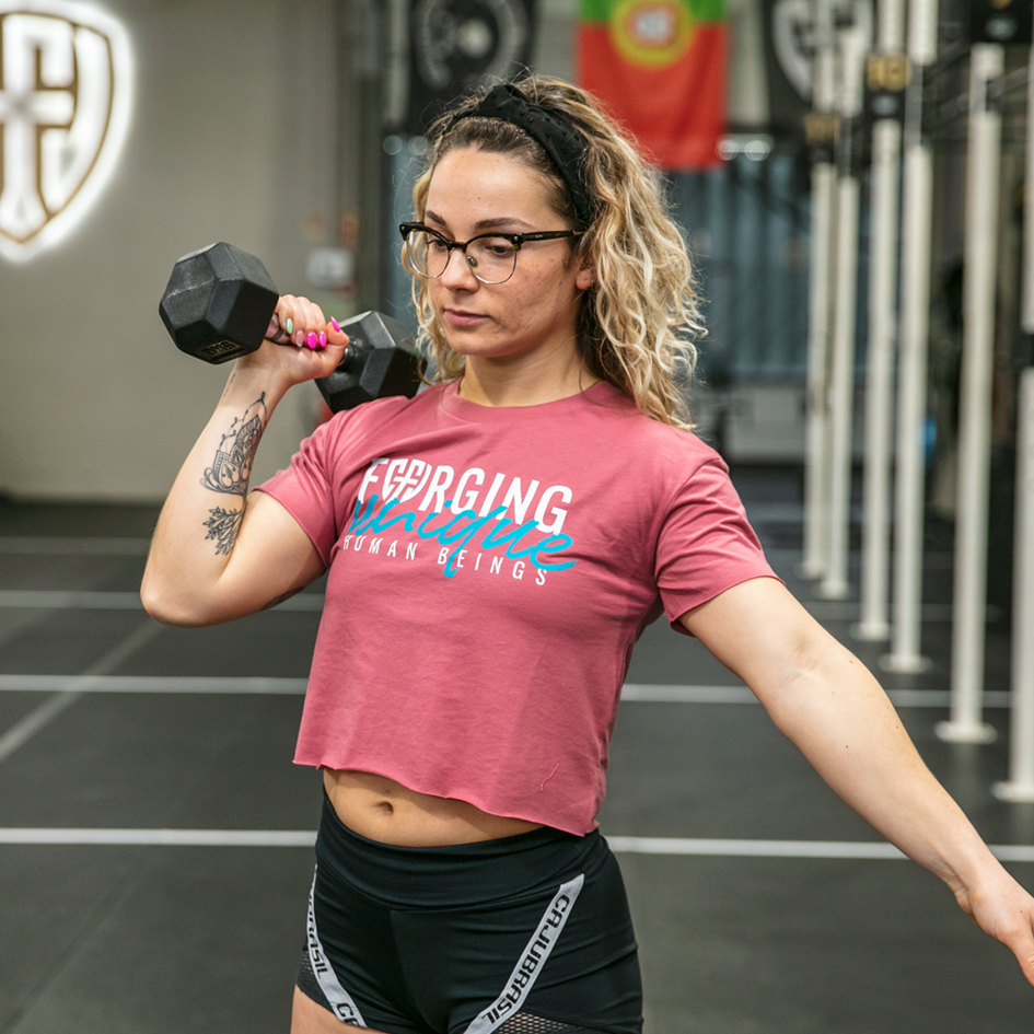 Forging Unique Human Beings Crop T-shirt - CrossFit Leiria - Paprika