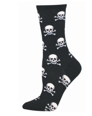 Meias Skull and Bones Club - Lifestyle da Socksmith em preto, com padrão de caveiras e ossos cruzados. TAM 36-41