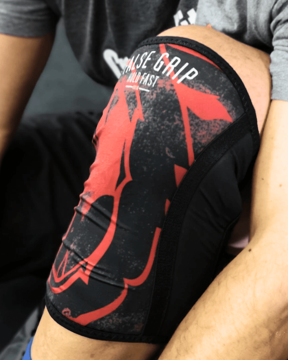 Joelheiras Wild Bear | Black/Red - TugaSox Fitness Store