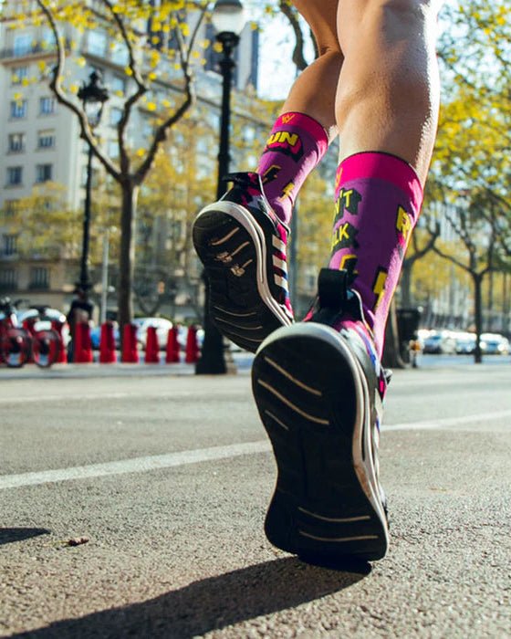 Meias Desportivas RUN DON'T WALK - Purple - TugaSox Fitness Store