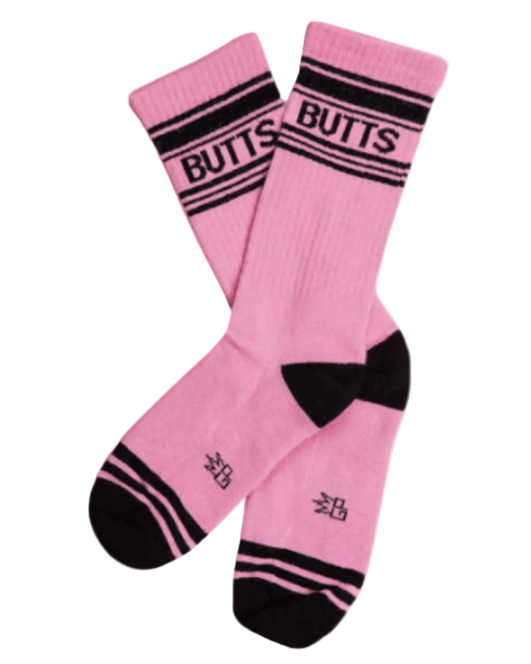 Meias Butts - Lifestyle da Gumball Poodle em rosa e preto, com lettering "BUTTS" e design original retro desportivo.
