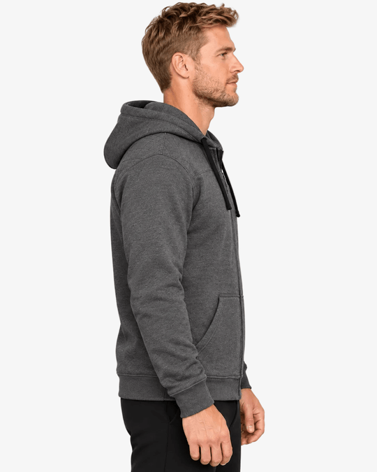 Zip Hoodie Storm Grey da TugaSox em modelo masculino, vista lateral com corte atlético e capuz.