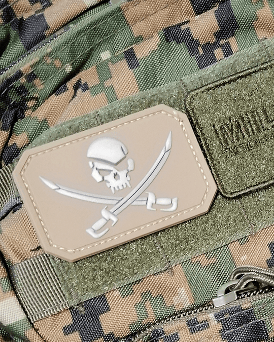PATCH em PVC Pirate Skulls & Swords| Dark Coyote - TugaSox Fitness Store